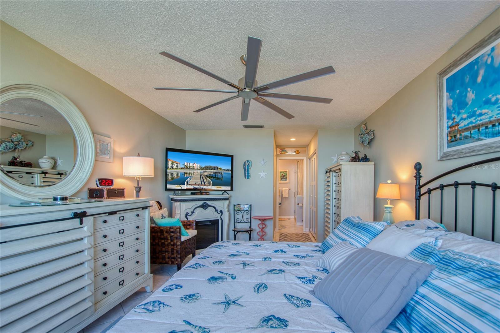 IMPERIAL COVE 13 - Residential Lease