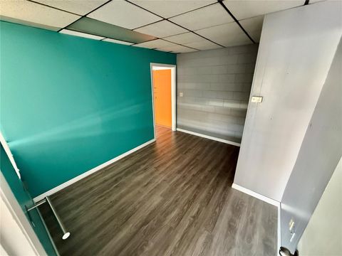 Tiny photo for 203 W Alfred Street, Tavares, FL 32778 (MLS # G5110030)