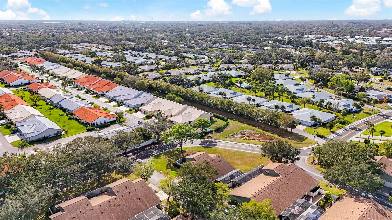 COURTYARD VILLAS - Residential