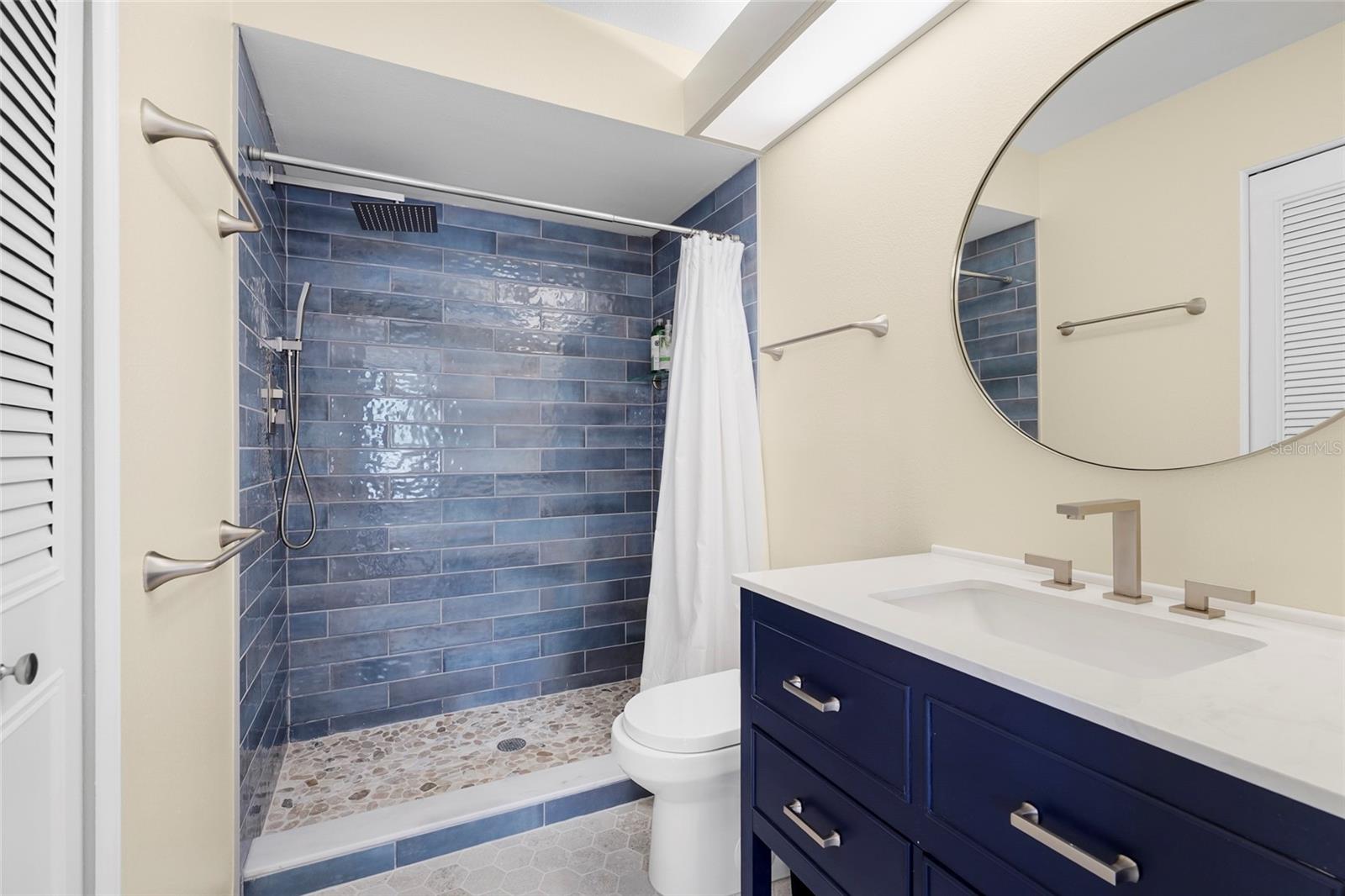 COURTYARD VILLAS - Residential