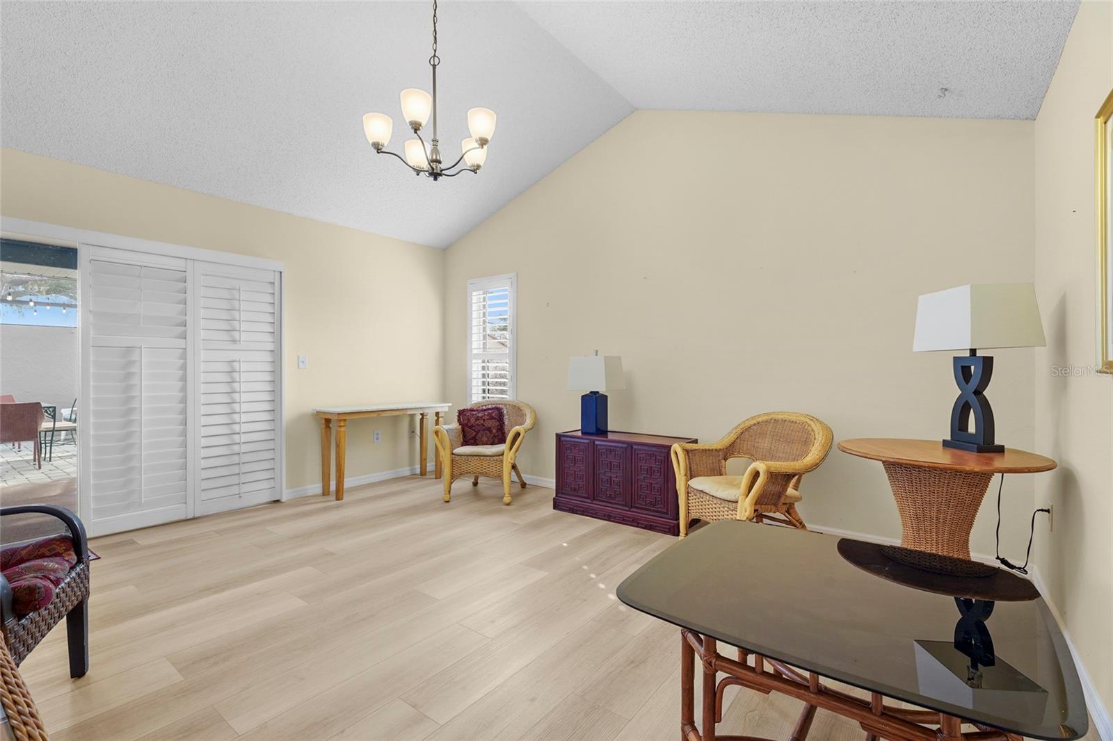 COURTYARD VILLAS - Residential