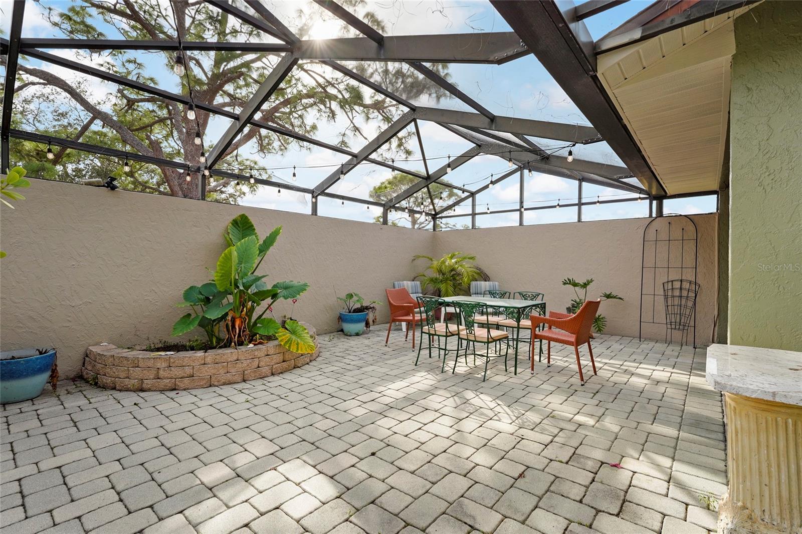 COURTYARD VILLAS - Residential