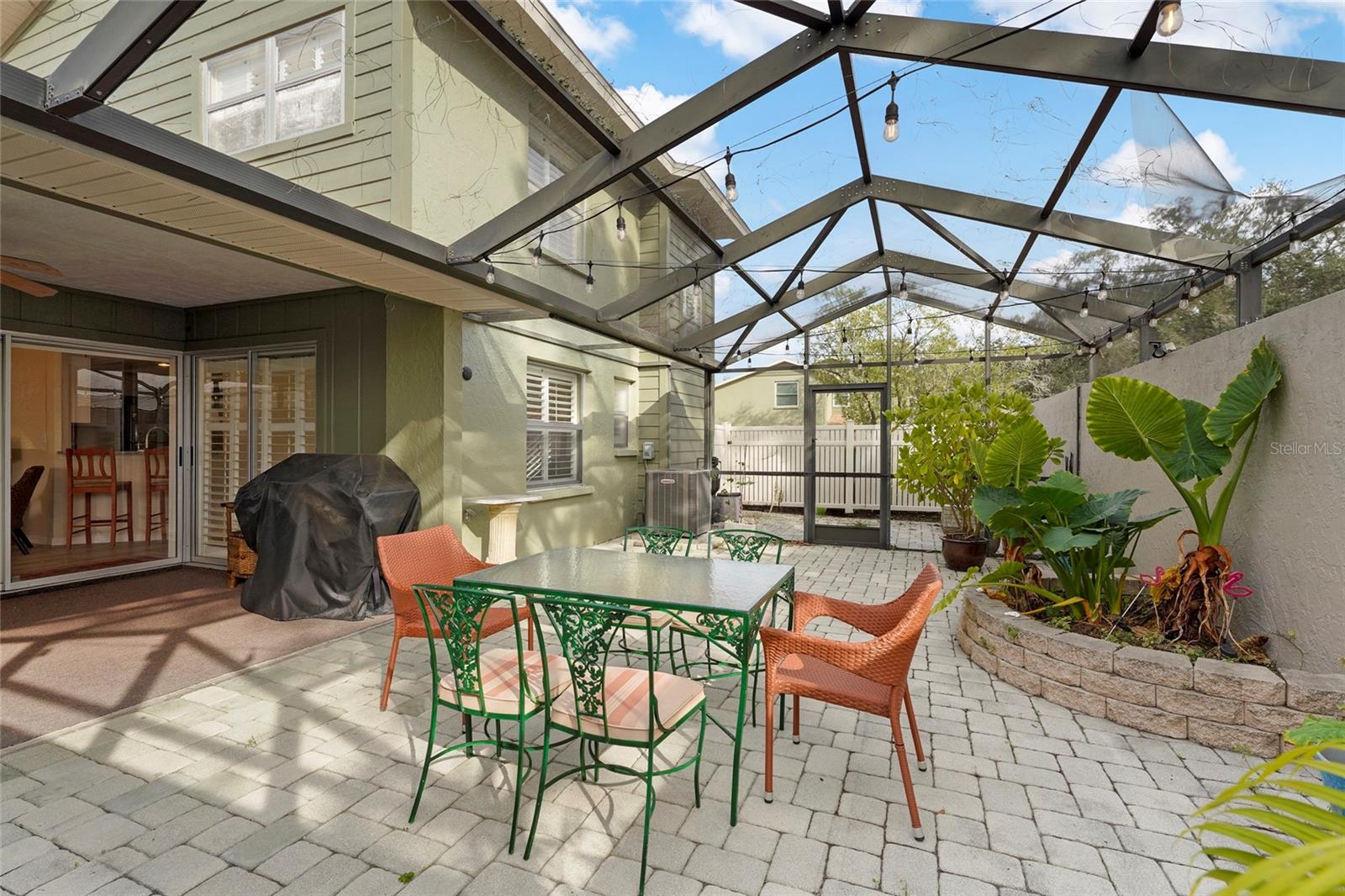 COURTYARD VILLAS - Residential