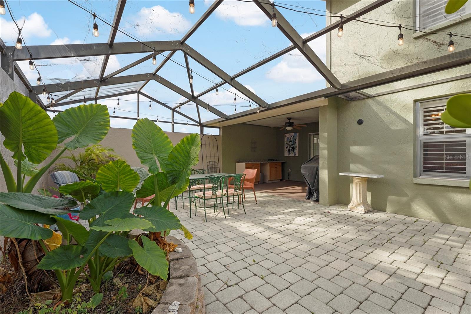 COURTYARD VILLAS - Residential