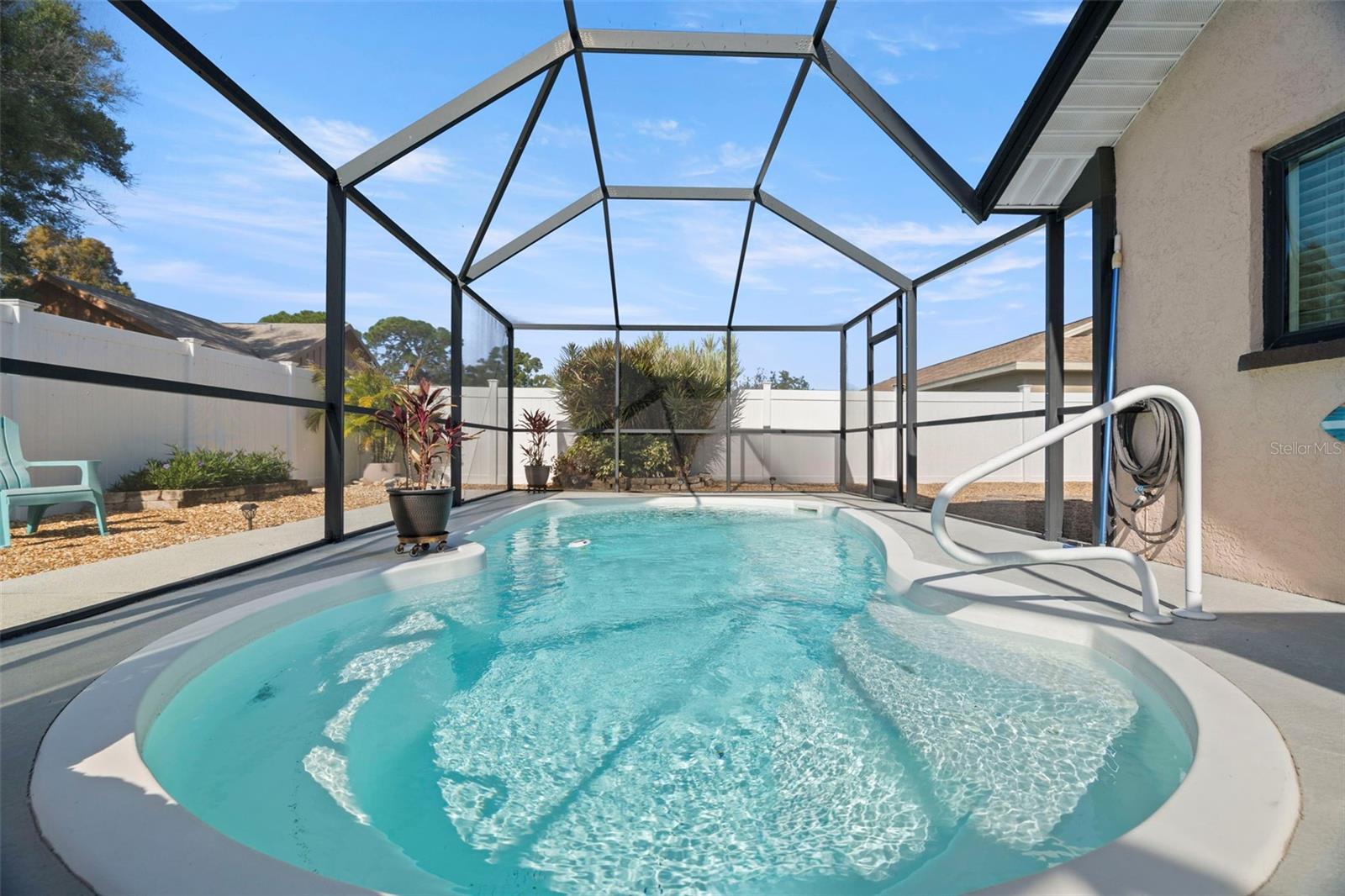 BICKLEYS LAKEWOOD ADD BLK 3 REPLAT - Residential