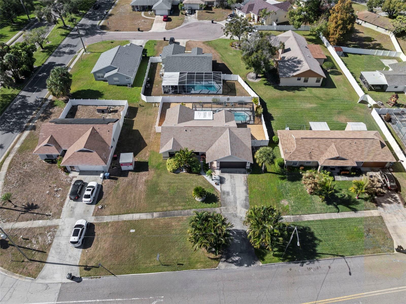 BICKLEYS LAKEWOOD ADD BLK 3 REPLAT - Residential