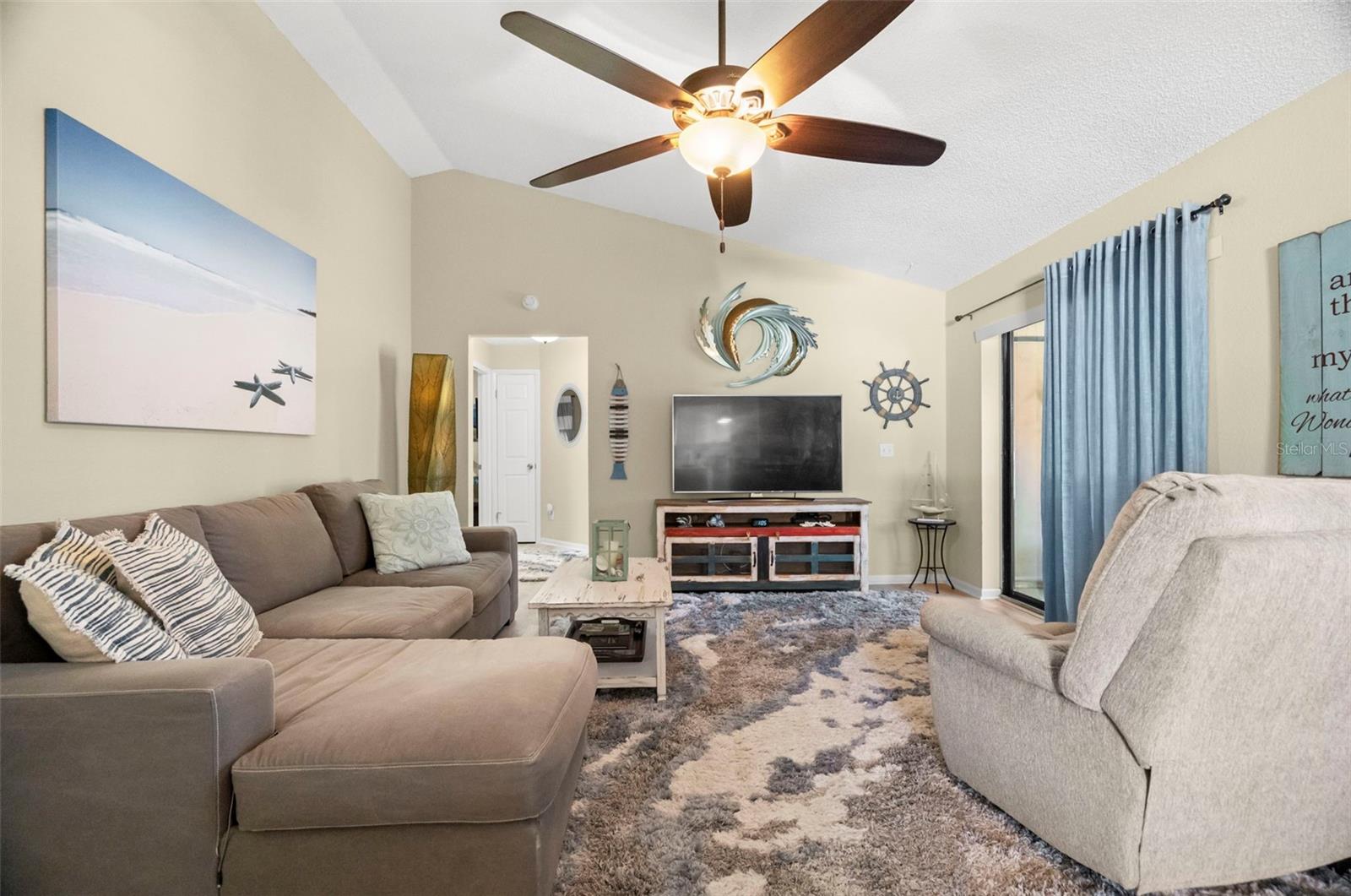 BICKLEYS LAKEWOOD ADD BLK 3 REPLAT - Residential