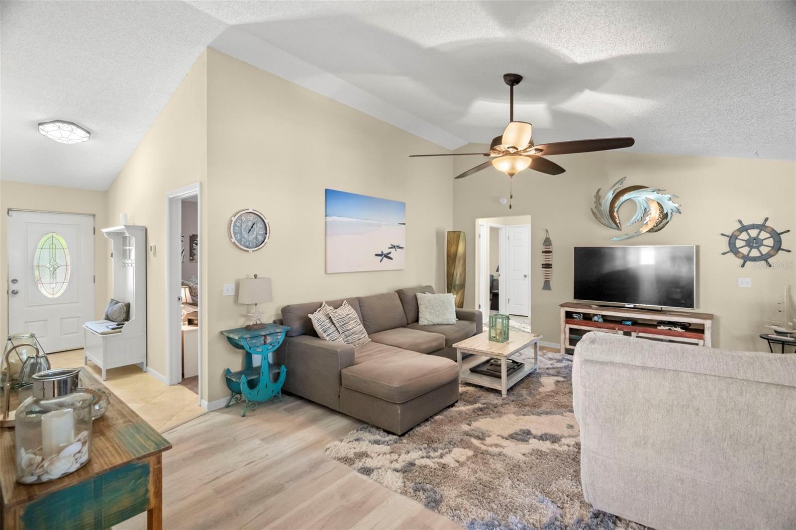 BICKLEYS LAKEWOOD ADD BLK 3 REPLAT - Residential