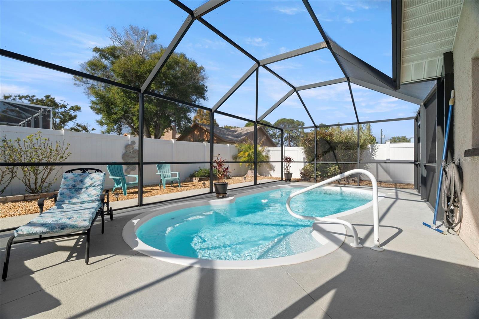 BICKLEYS LAKEWOOD ADD BLK 3 REPLAT - Residential