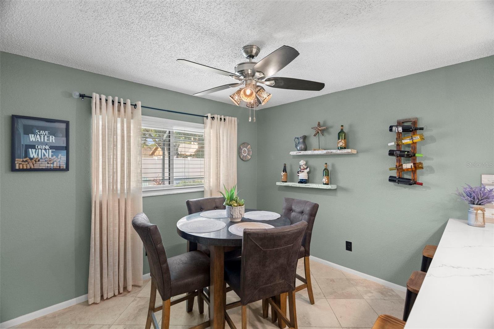 BICKLEYS LAKEWOOD ADD BLK 3 REPLAT - Residential