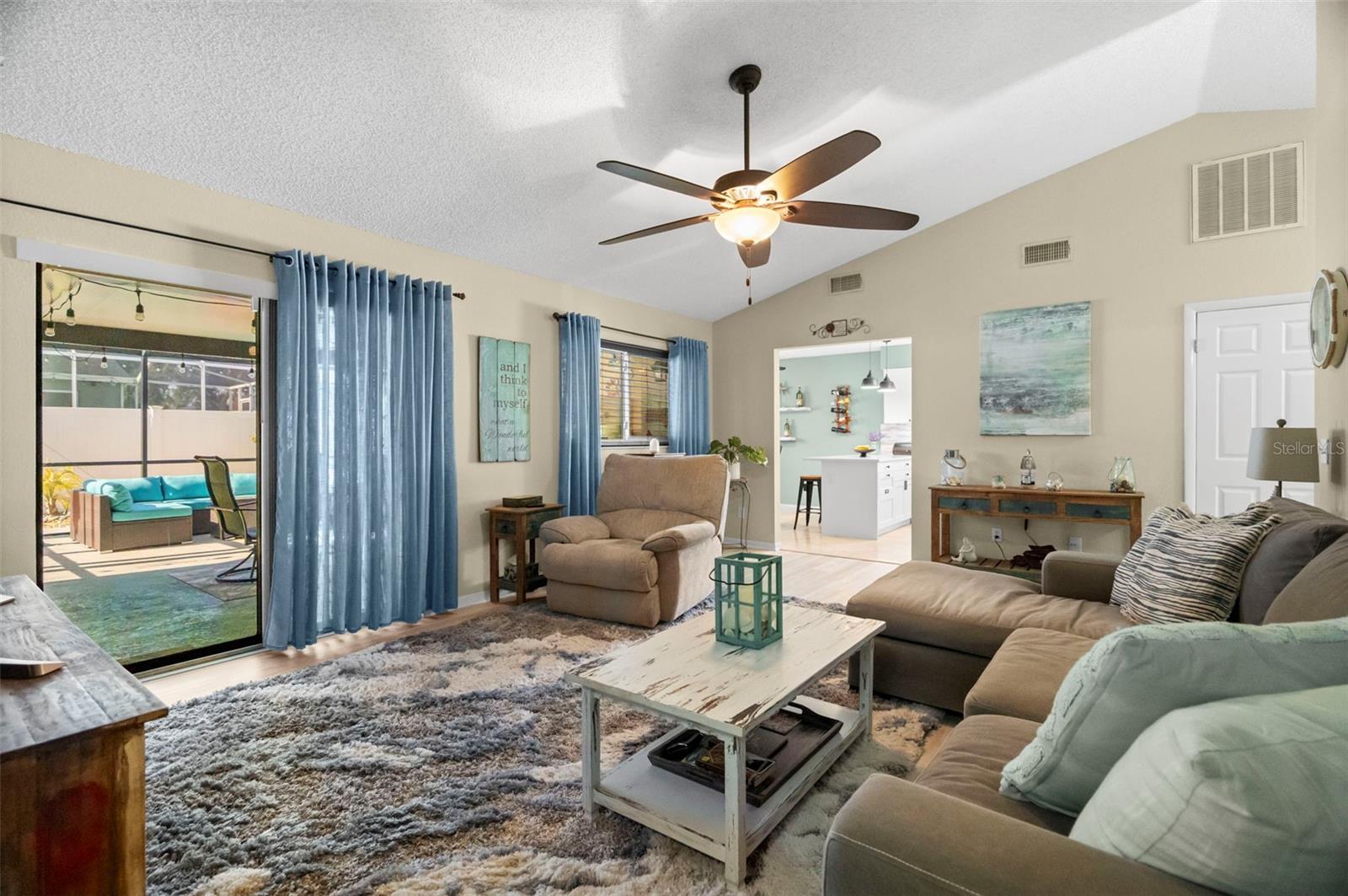 BICKLEYS LAKEWOOD ADD BLK 3 REPLAT - Residential