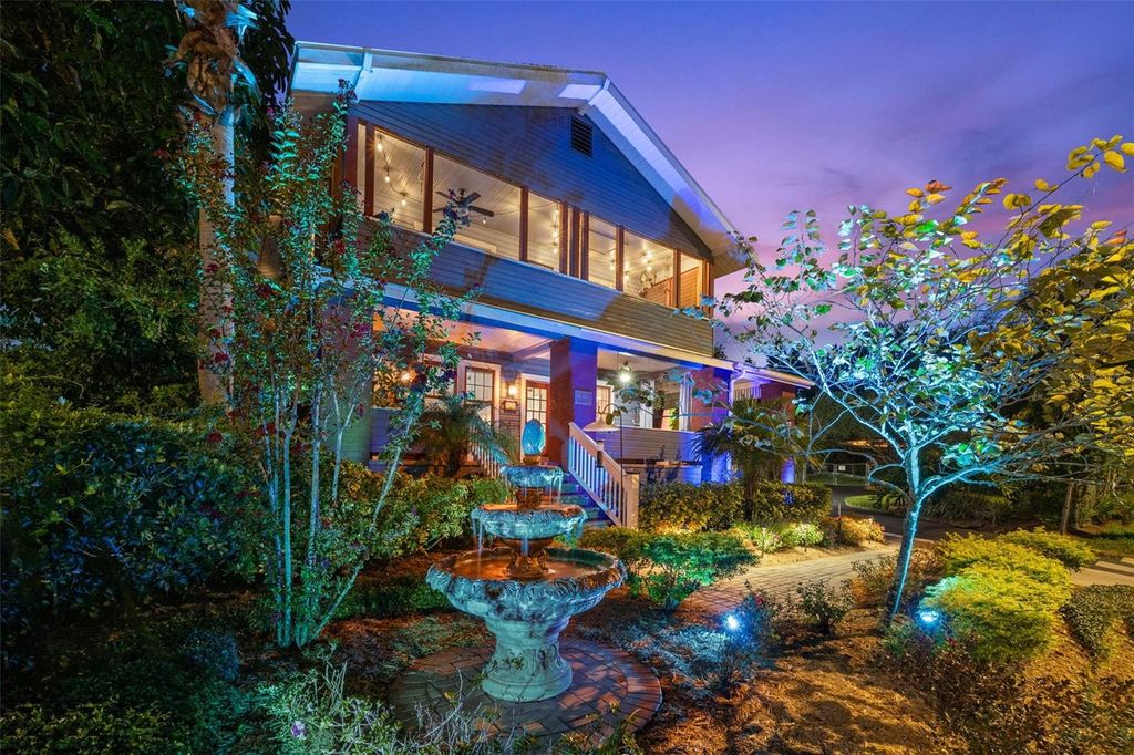 Photo of 1035 E Robson Street, Tampa, FL 33604 (MLS # TB8492136)