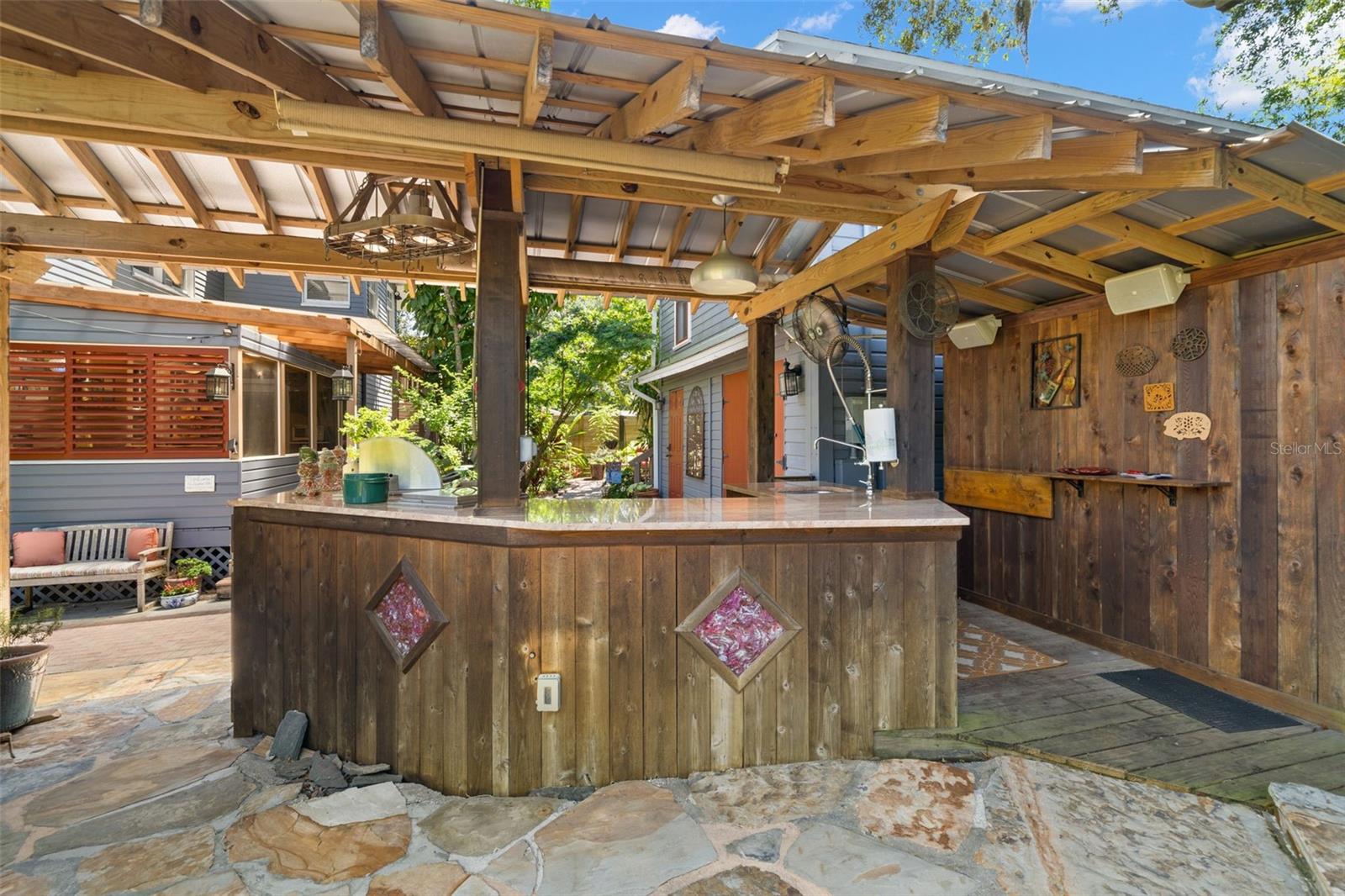 EVELYN CITY - Residential