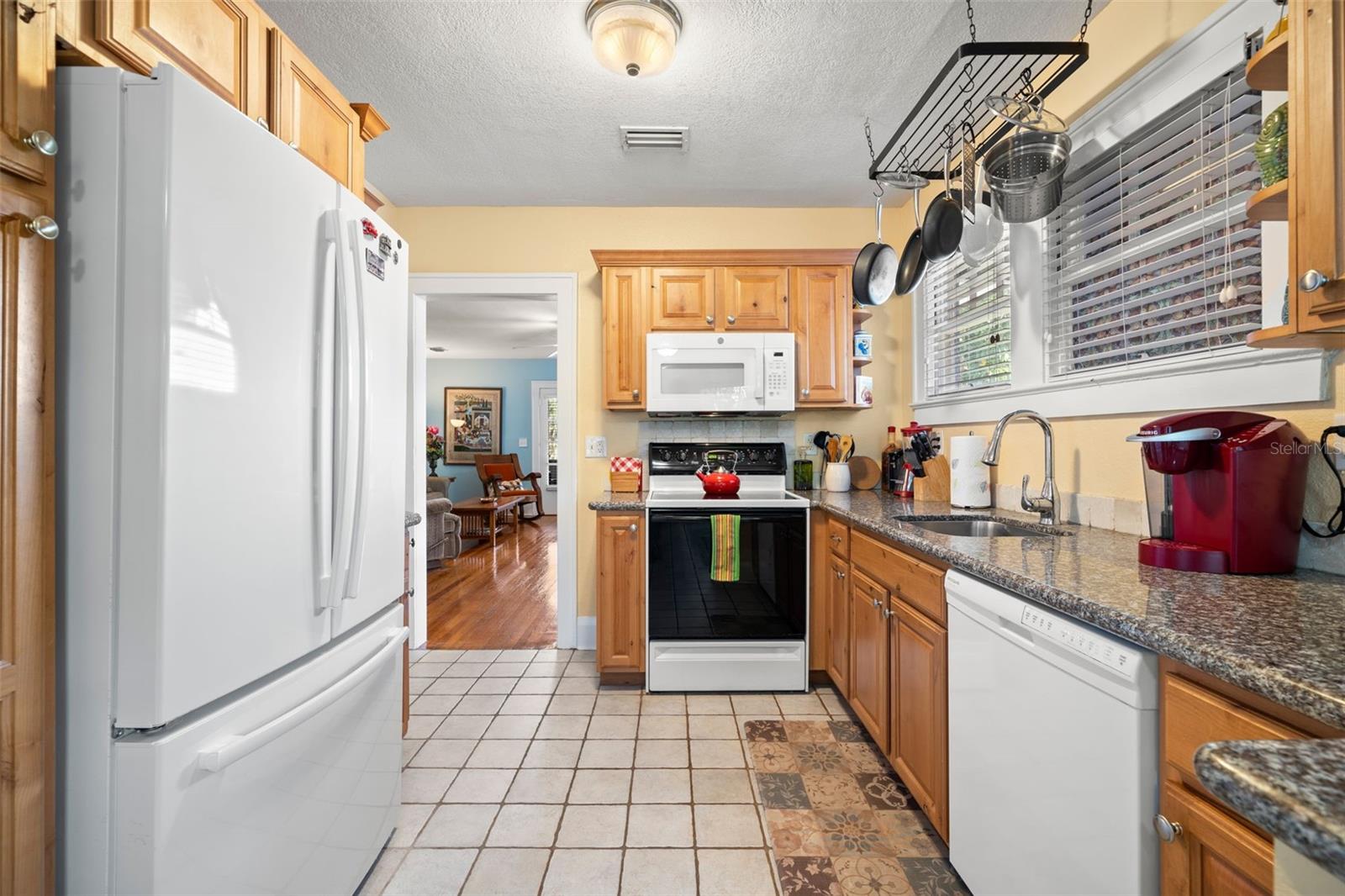 EVELYN CITY - Residential