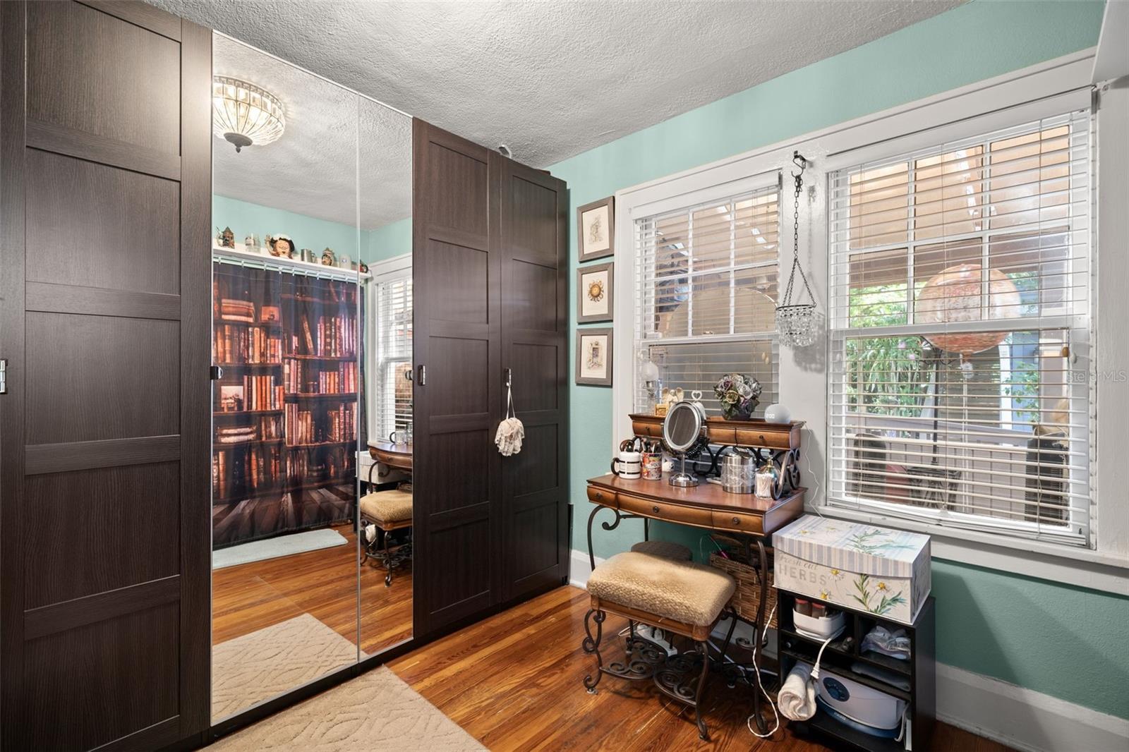 EVELYN CITY - Residential