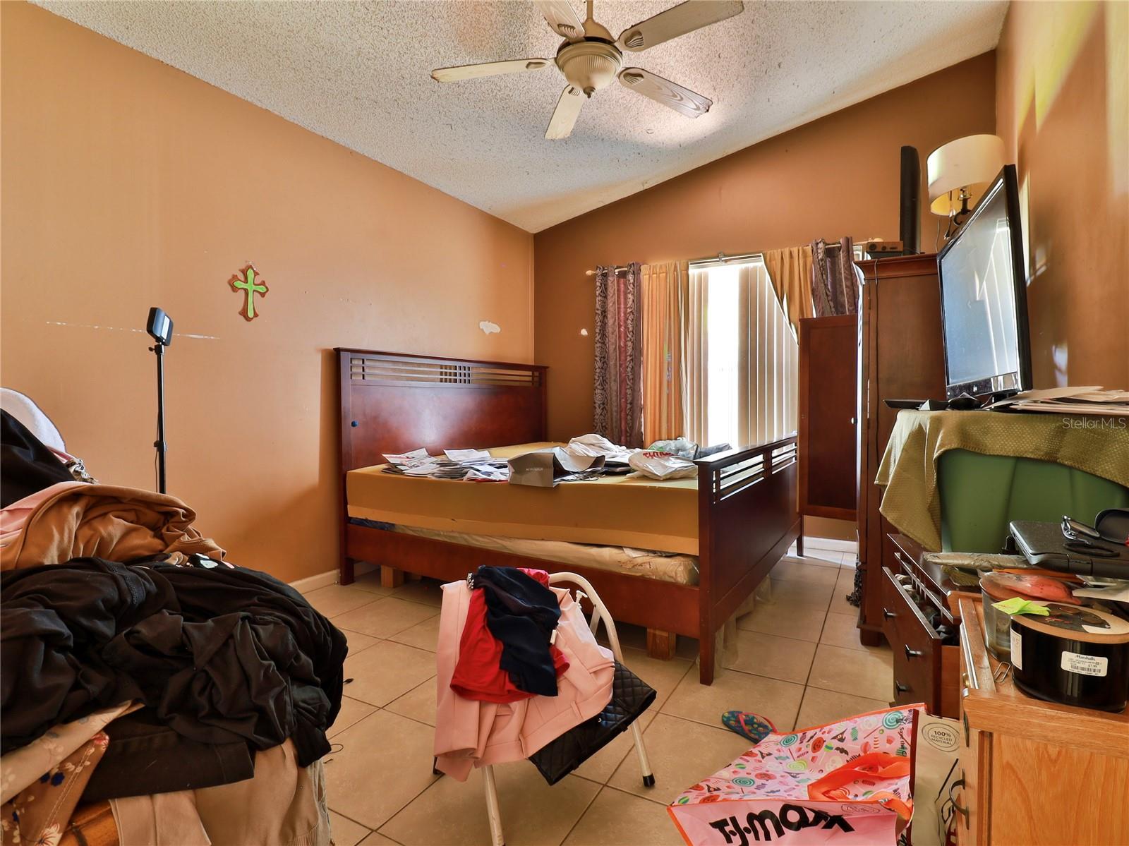 5619 KINGSMILL COURT