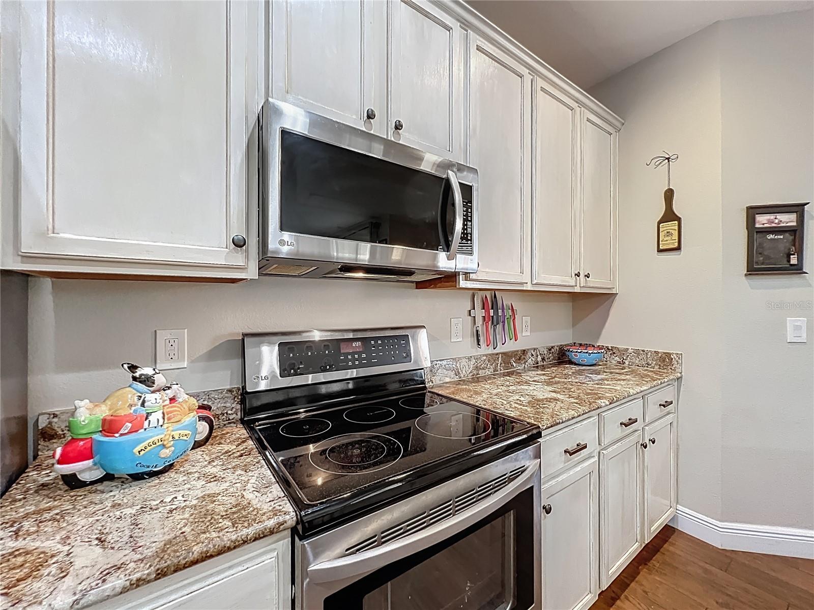 CYPRESS HEAD AT THE ENCLAVE - Residential