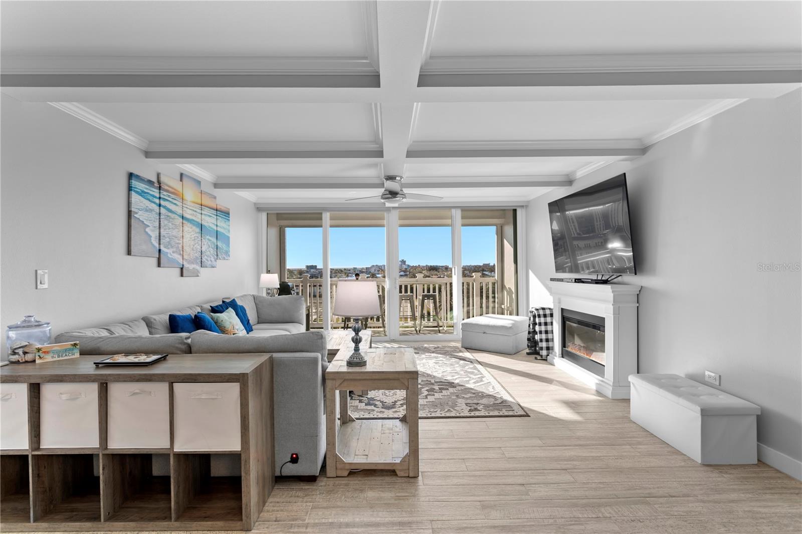 500 TREASURE ISLAND CAUSEWAY 704