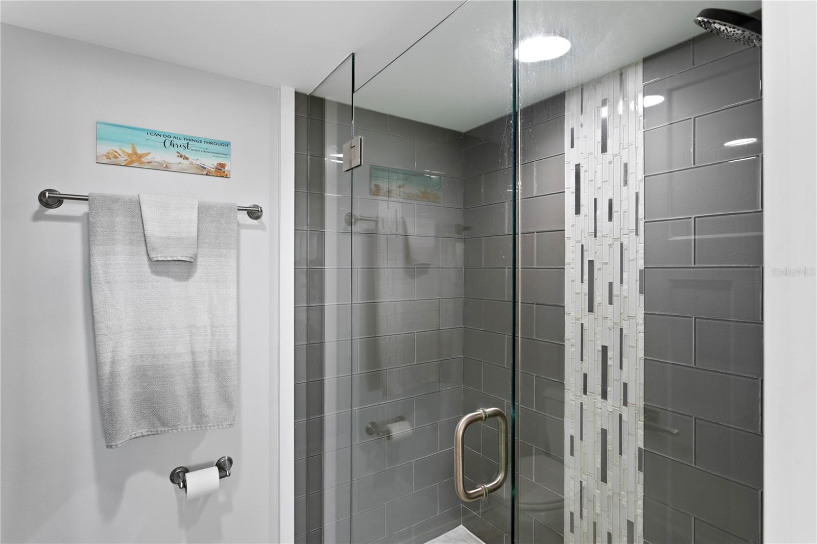 TREASURE ISLAND TENNIS & YACHT CLUB - Residential