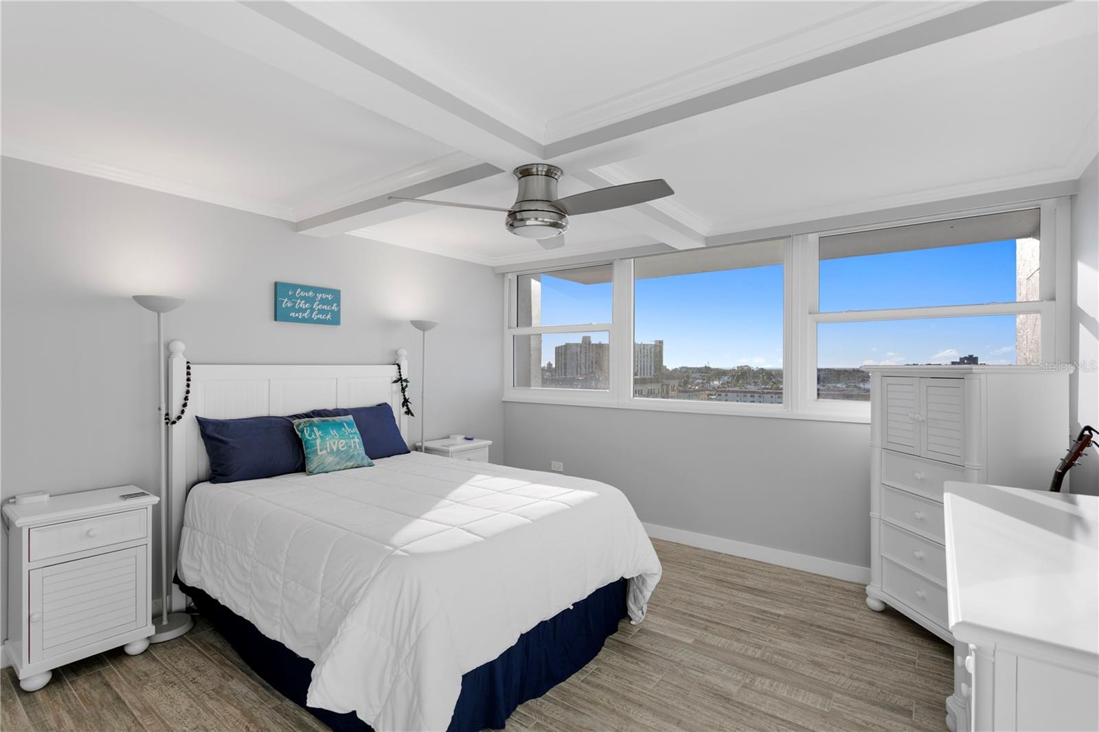 TREASURE ISLAND TENNIS & YACHT CLUB - Residential