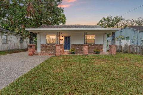 A home in TAMPA