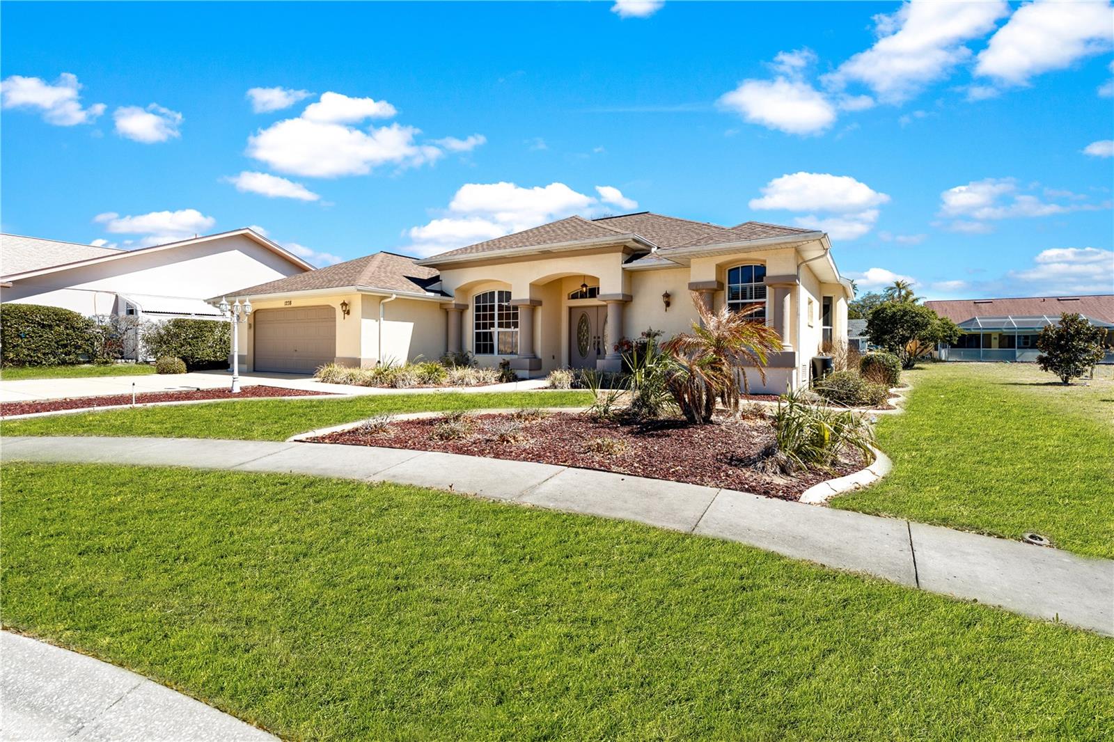 SEVEN HILLS - Residential