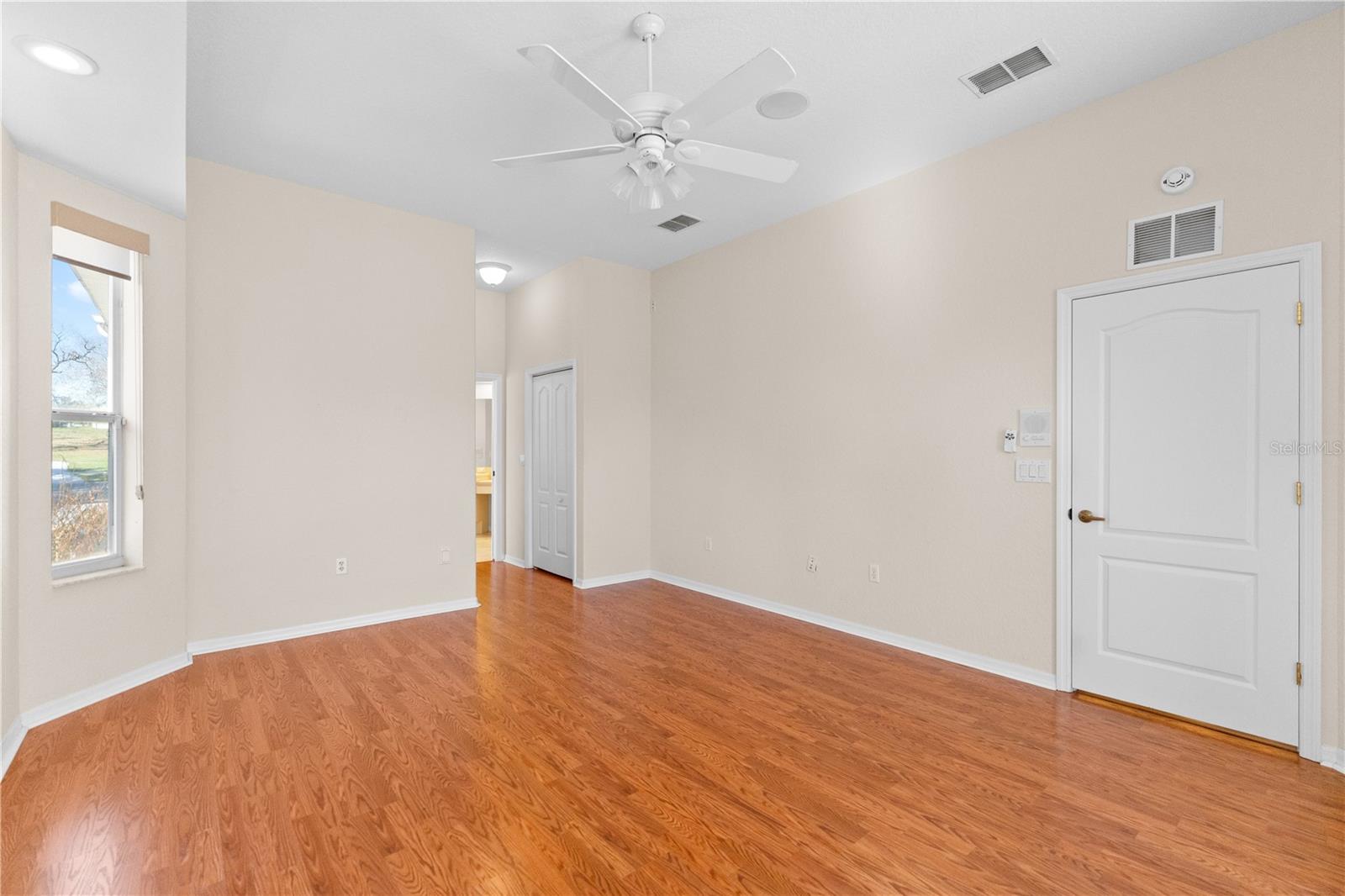 SEVEN HILLS - Residential