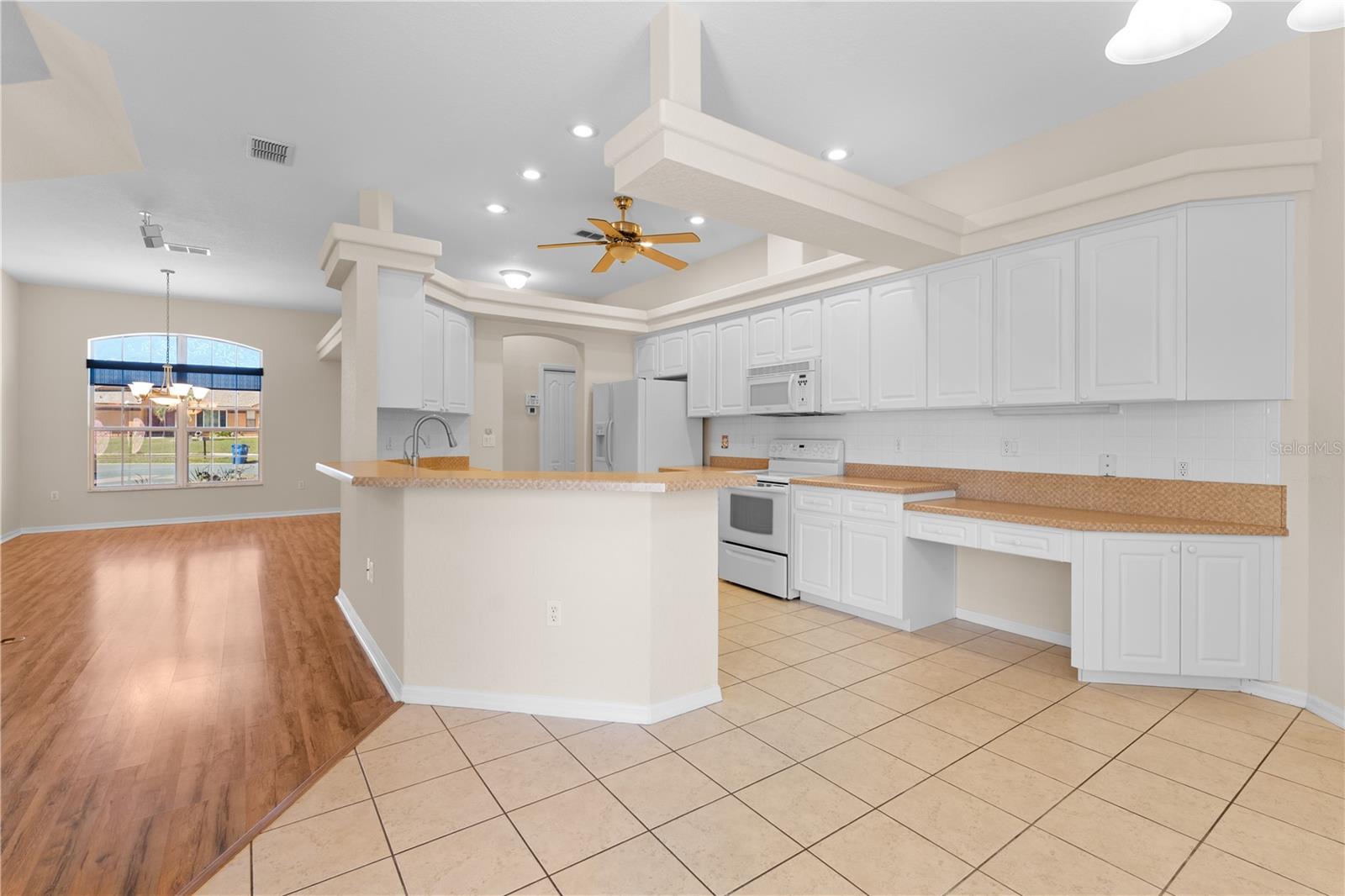 SEVEN HILLS - Residential