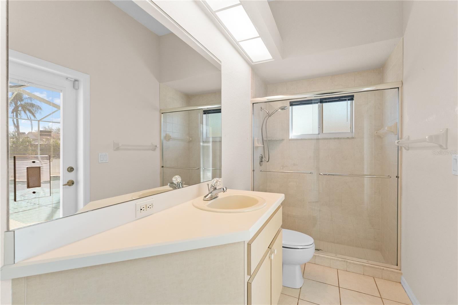 SEVEN HILLS - Residential