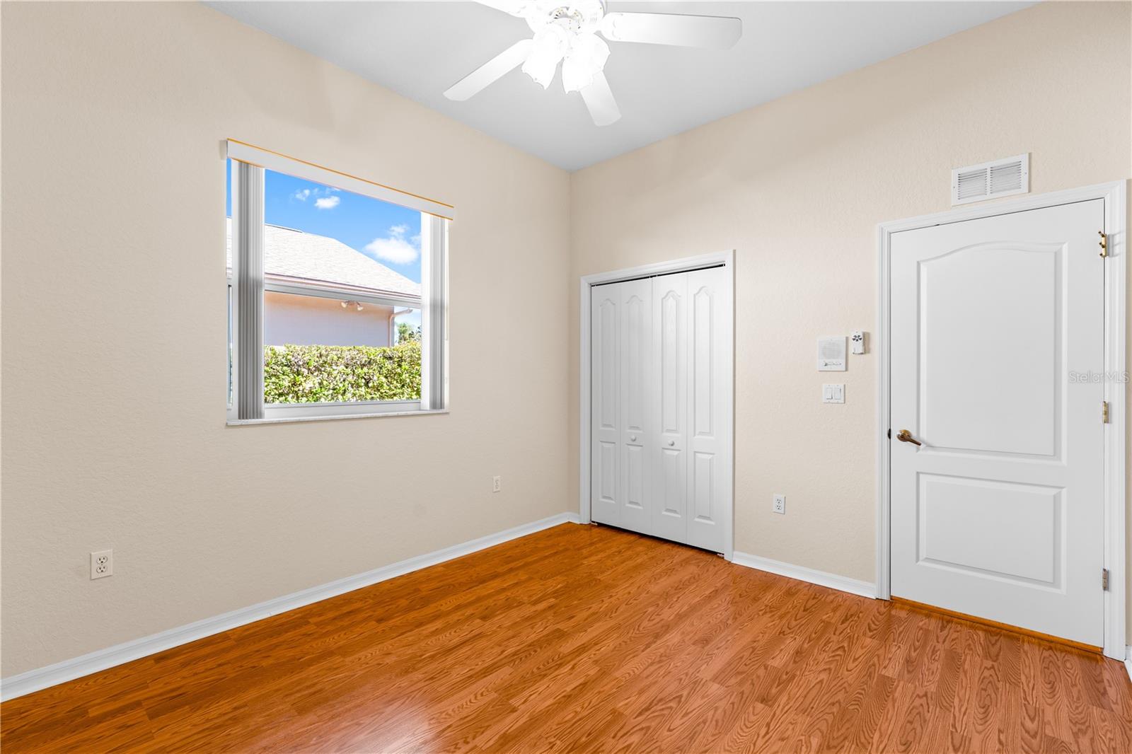 SEVEN HILLS - Residential