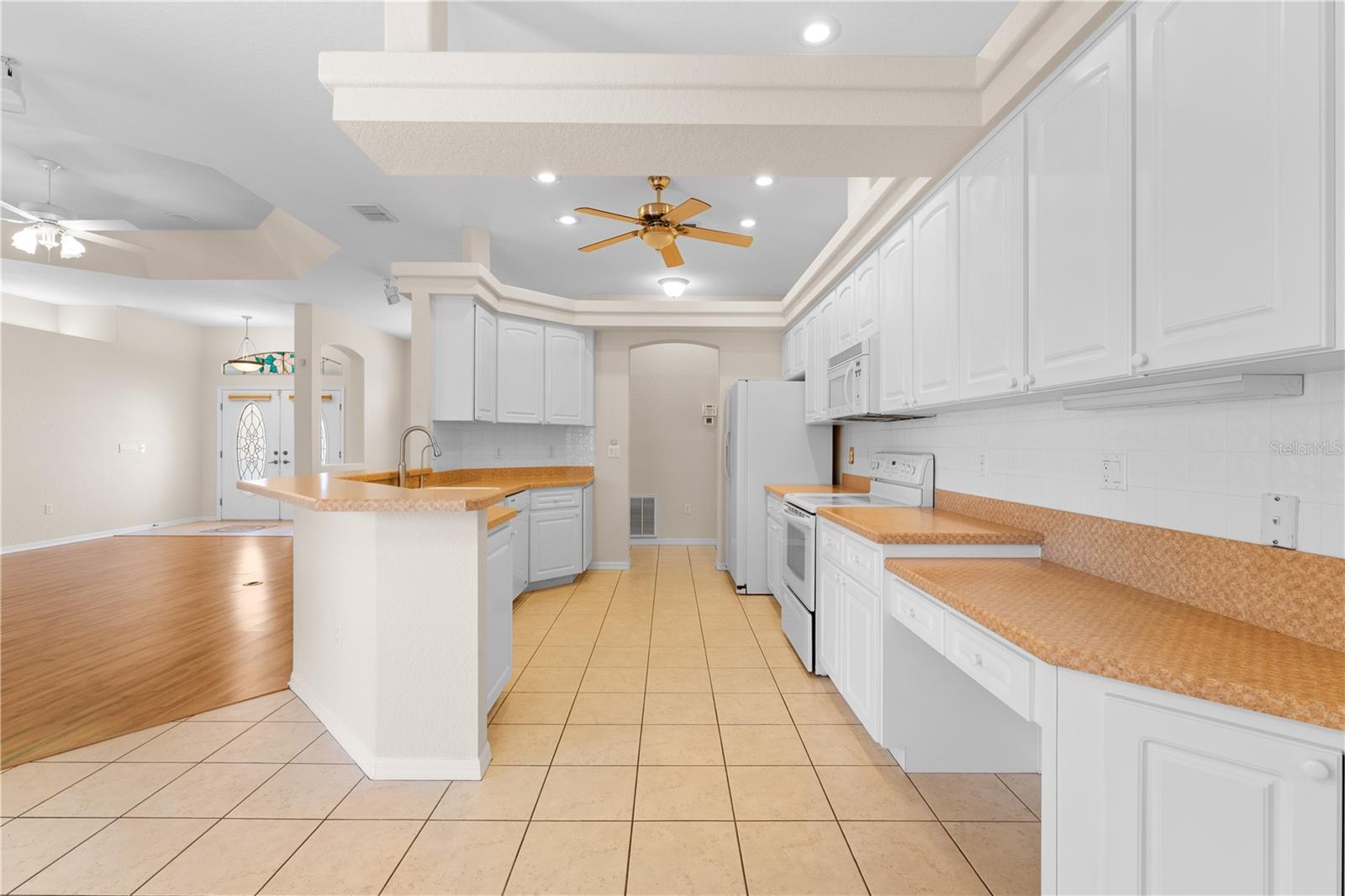 SEVEN HILLS - Residential