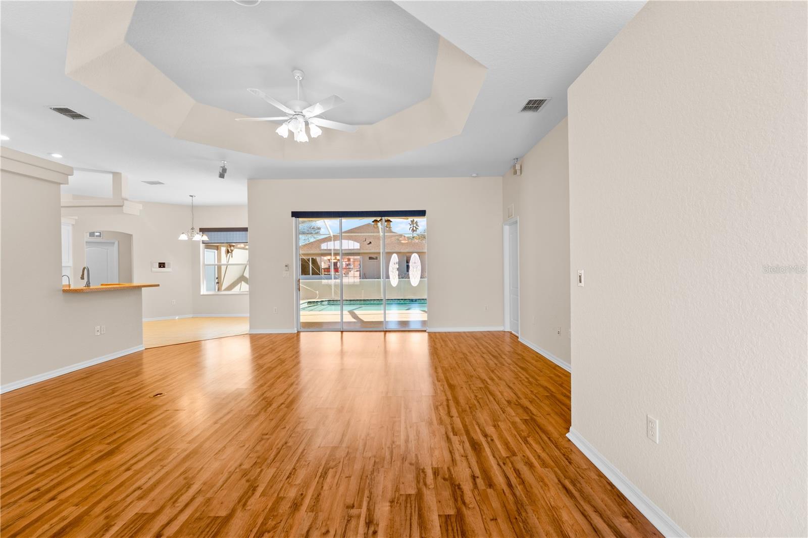 SEVEN HILLS - Residential