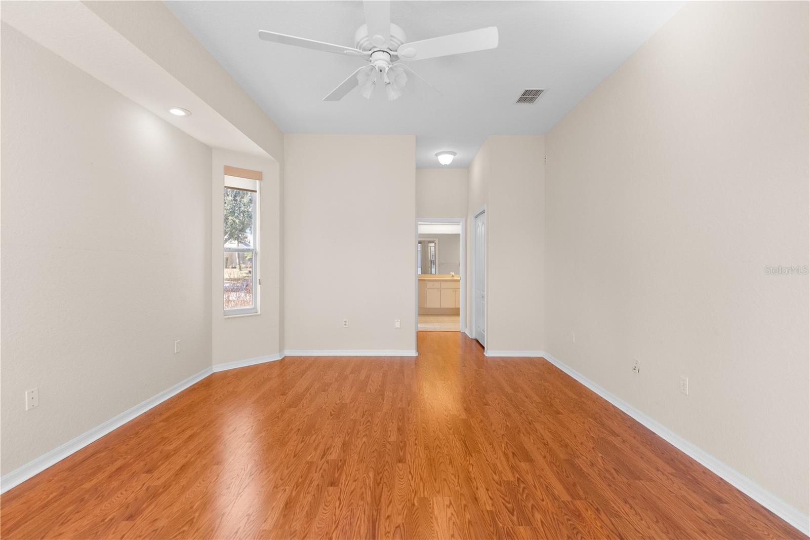 SEVEN HILLS - Residential