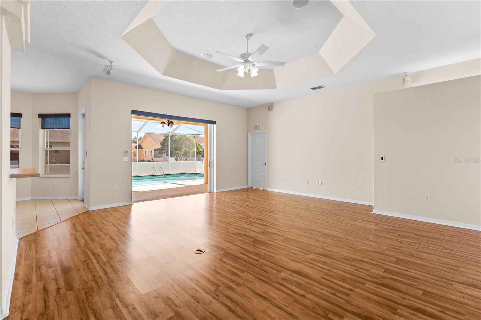 SEVEN HILLS - Residential