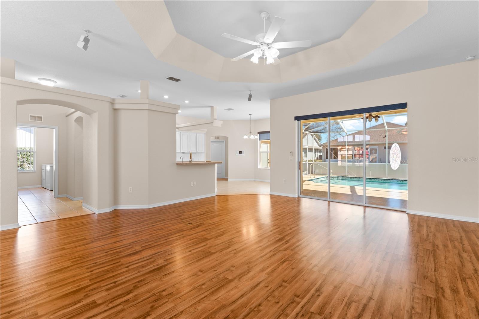 SEVEN HILLS - Residential