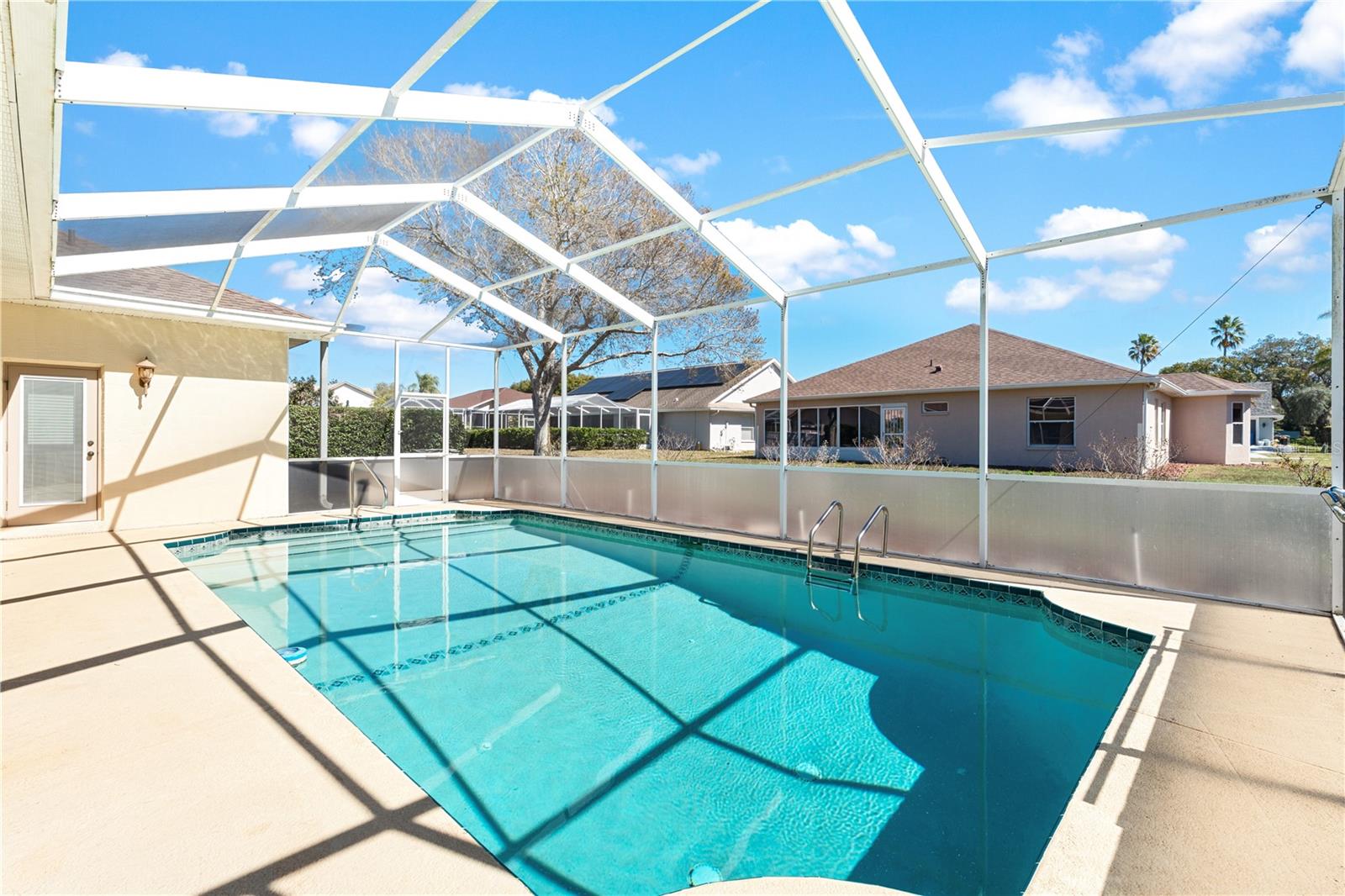 SEVEN HILLS - Residential