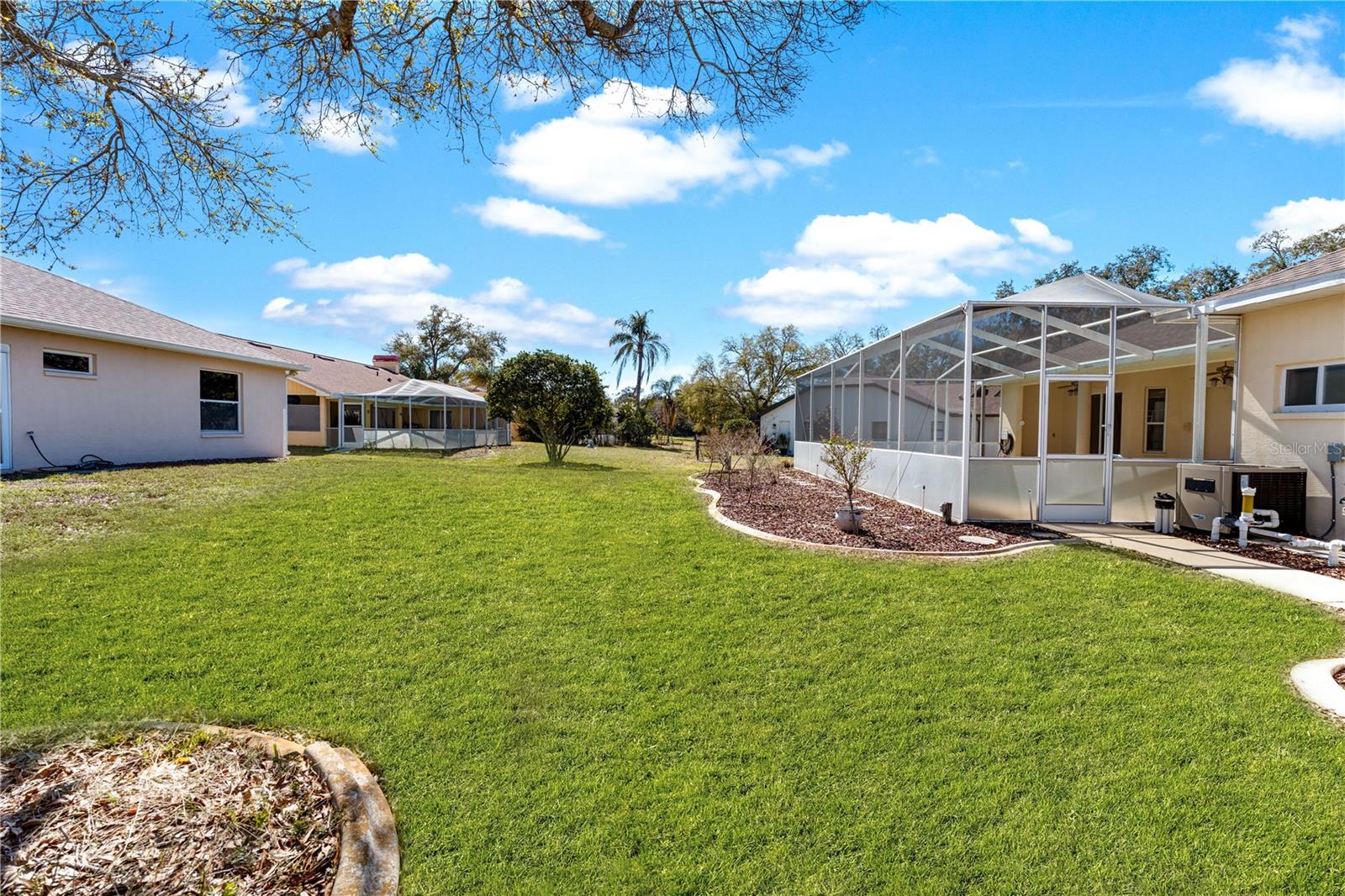 SEVEN HILLS - Residential