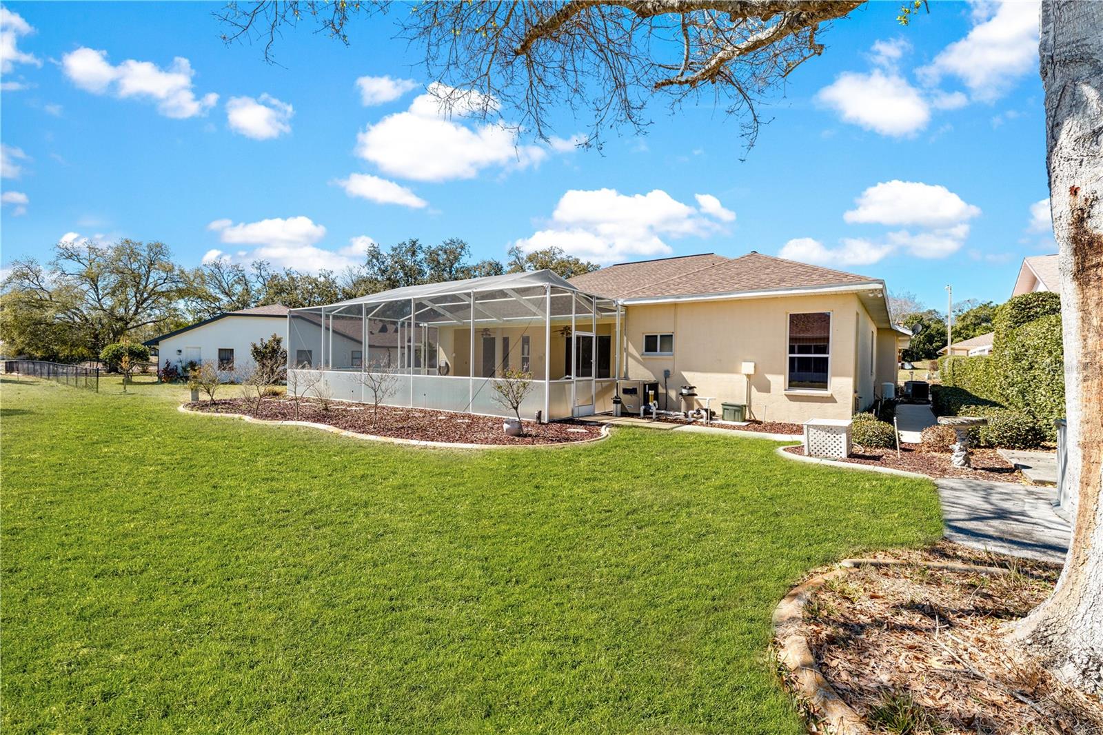 SEVEN HILLS - Residential