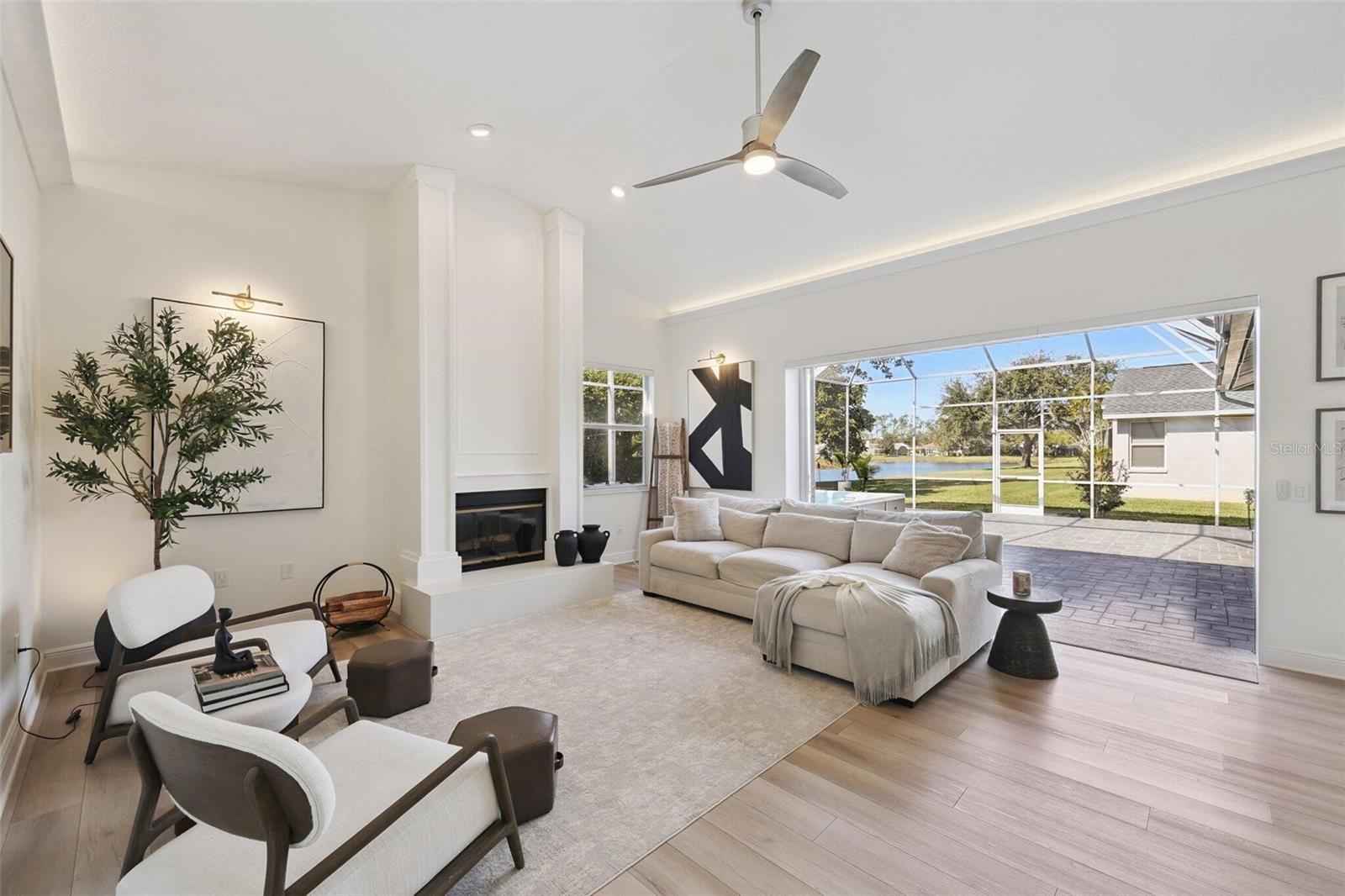 EASTLAKE - Residential