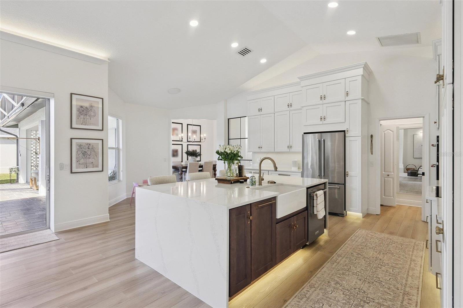 EASTLAKE - Residential