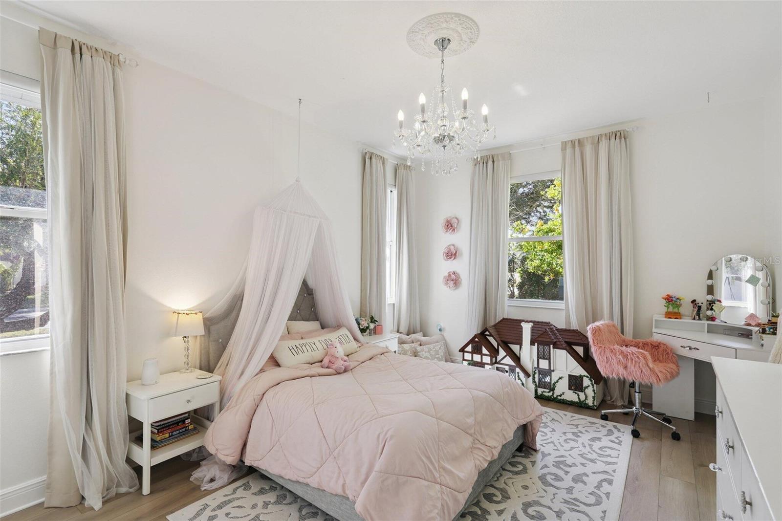 EASTLAKE - Residential