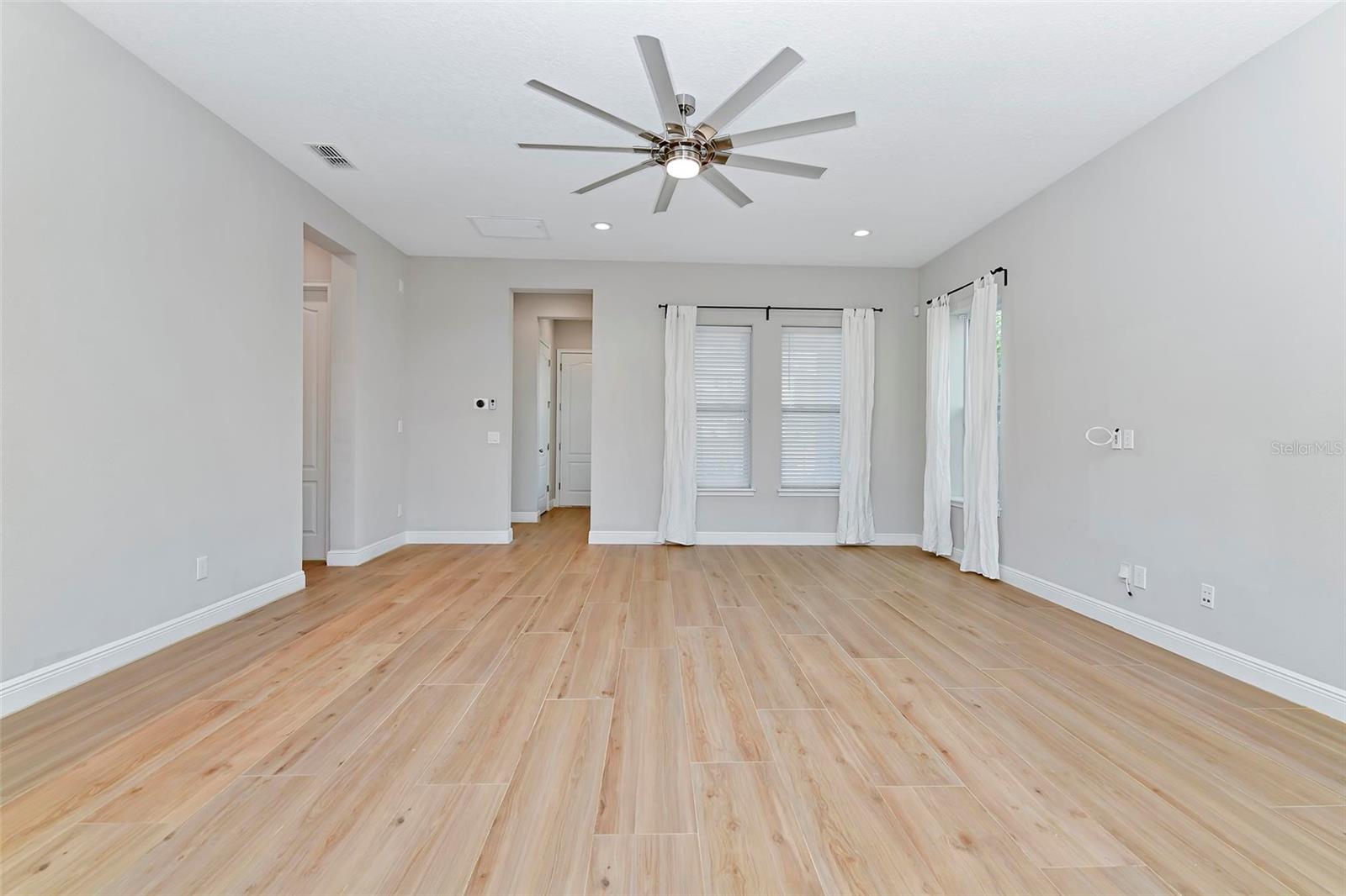 LAUREATE PARK PH 7 - Residential