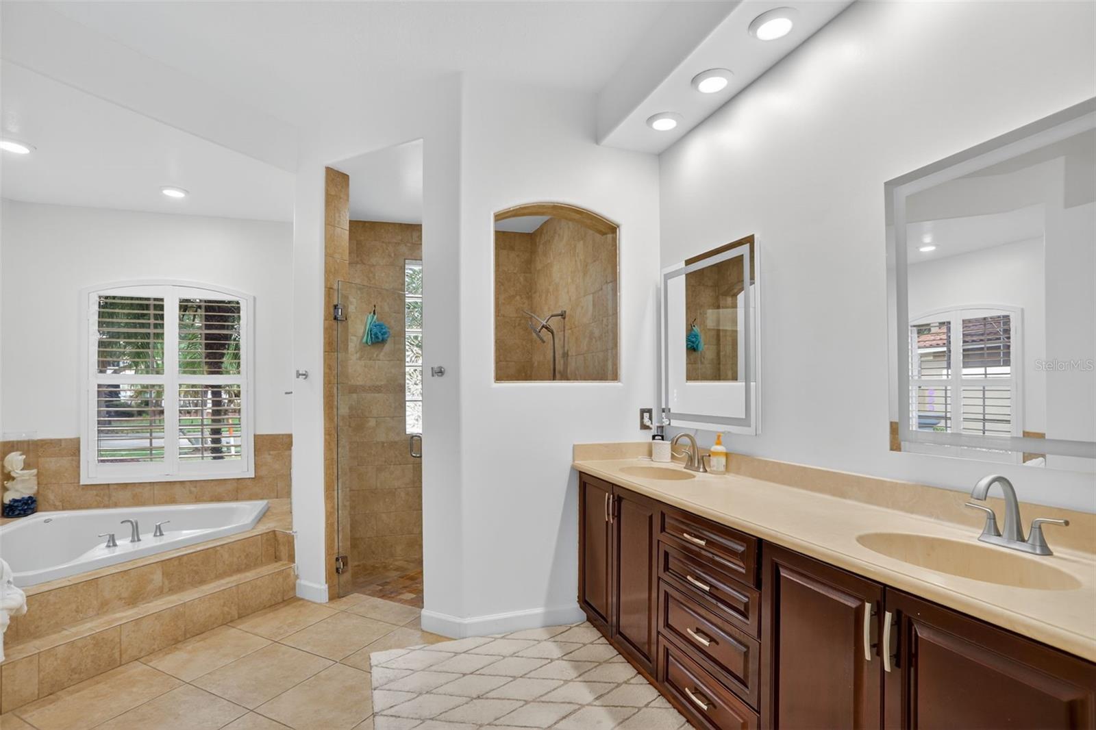 STONEYBROOK - Residential