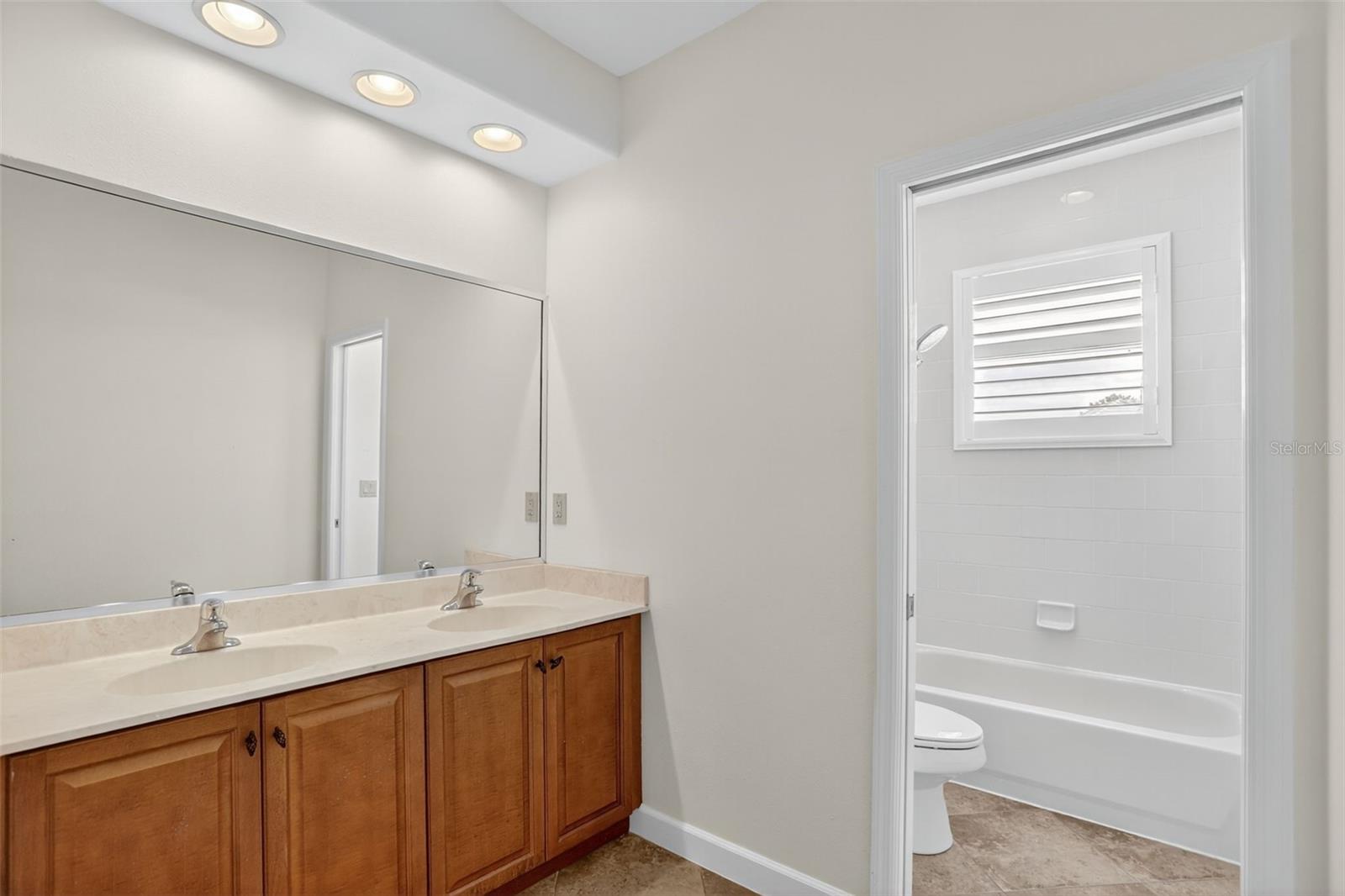 STONEYBROOK - Residential