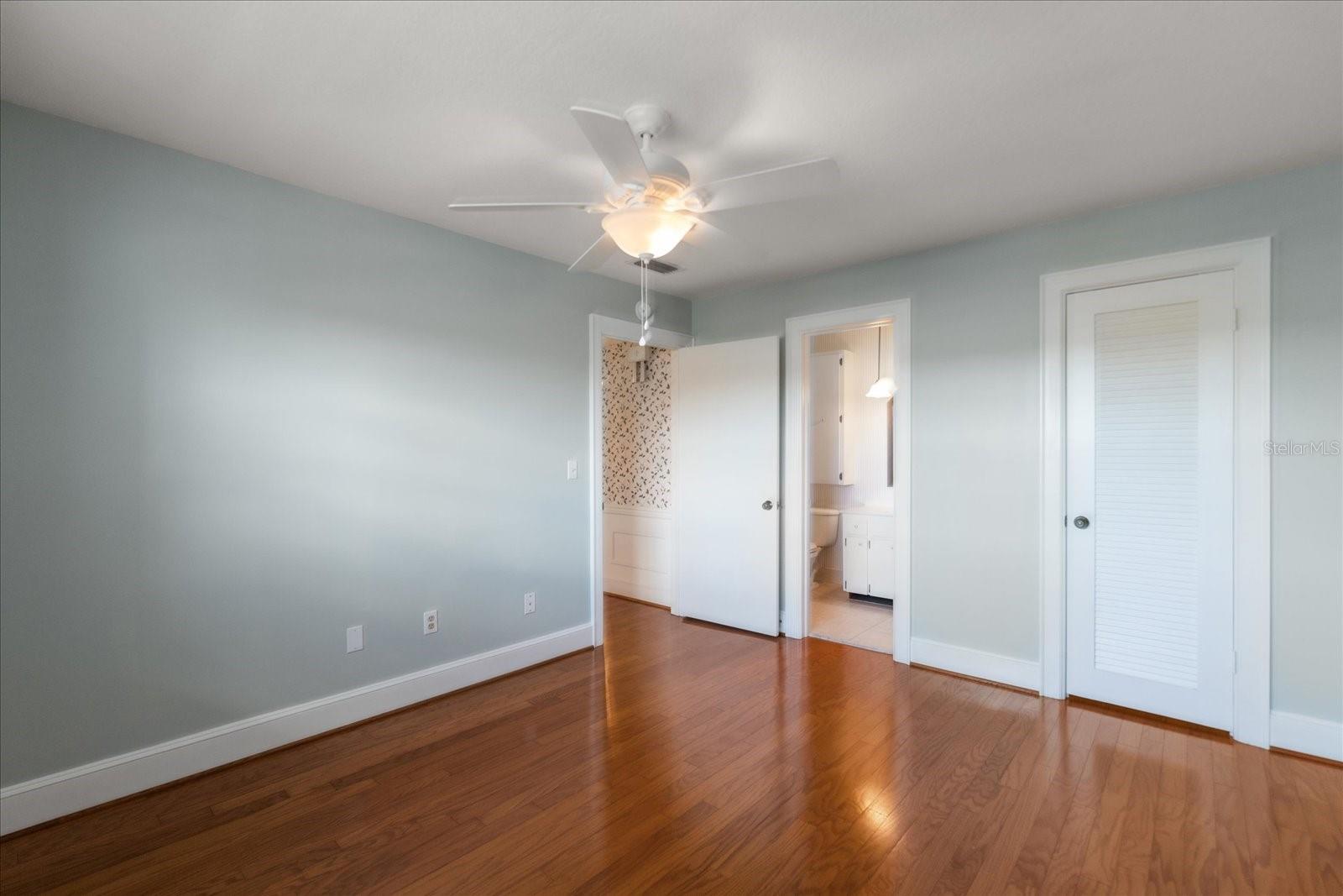 PORT BELLEAIR 3 CONDO - Residential