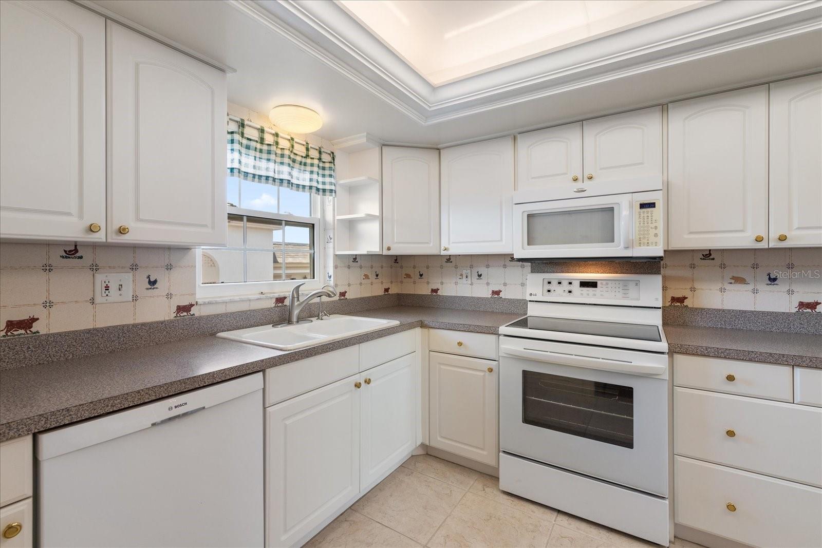 PORT BELLEAIR 3 CONDO - Residential