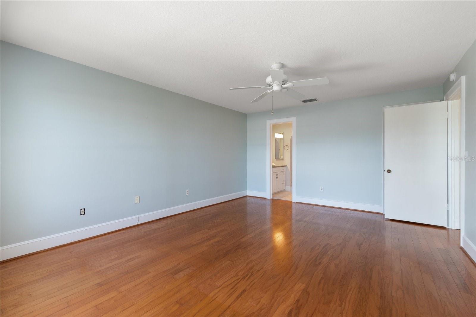 PORT BELLEAIR 3 CONDO - Residential