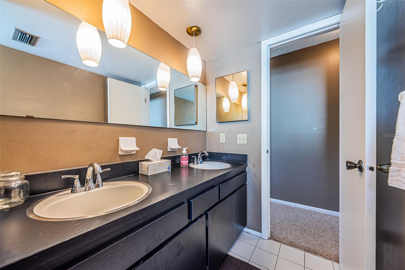 MAXIMO MOORINGS - Residential