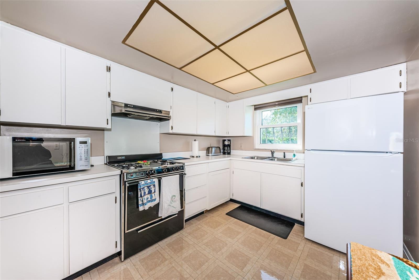 MAXIMO MOORINGS - Residential