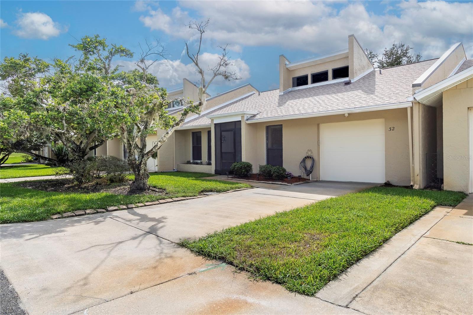32 FAIRWAY DRIVE 32